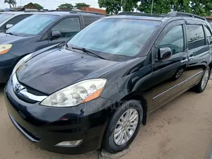 Toyota Sienna LE AWD 2008 Black