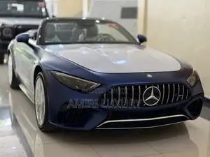 New Mercedes-Benz SL-Class AMG SL 63 AWD 2025 Blue
