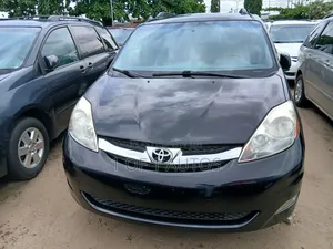 Toyota Sienna LE AWD 2008 Black