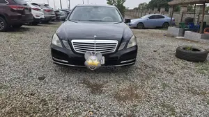 Mercedes-Benz E350 Base 4dr Sedan RWD (3.5L 6cyl 7A) 2011 Black