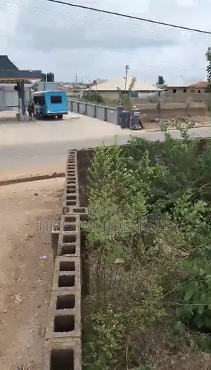 Cornerpiece Commercial 585sqm Of Land Along Wofun |Akala Way | Kute Rd