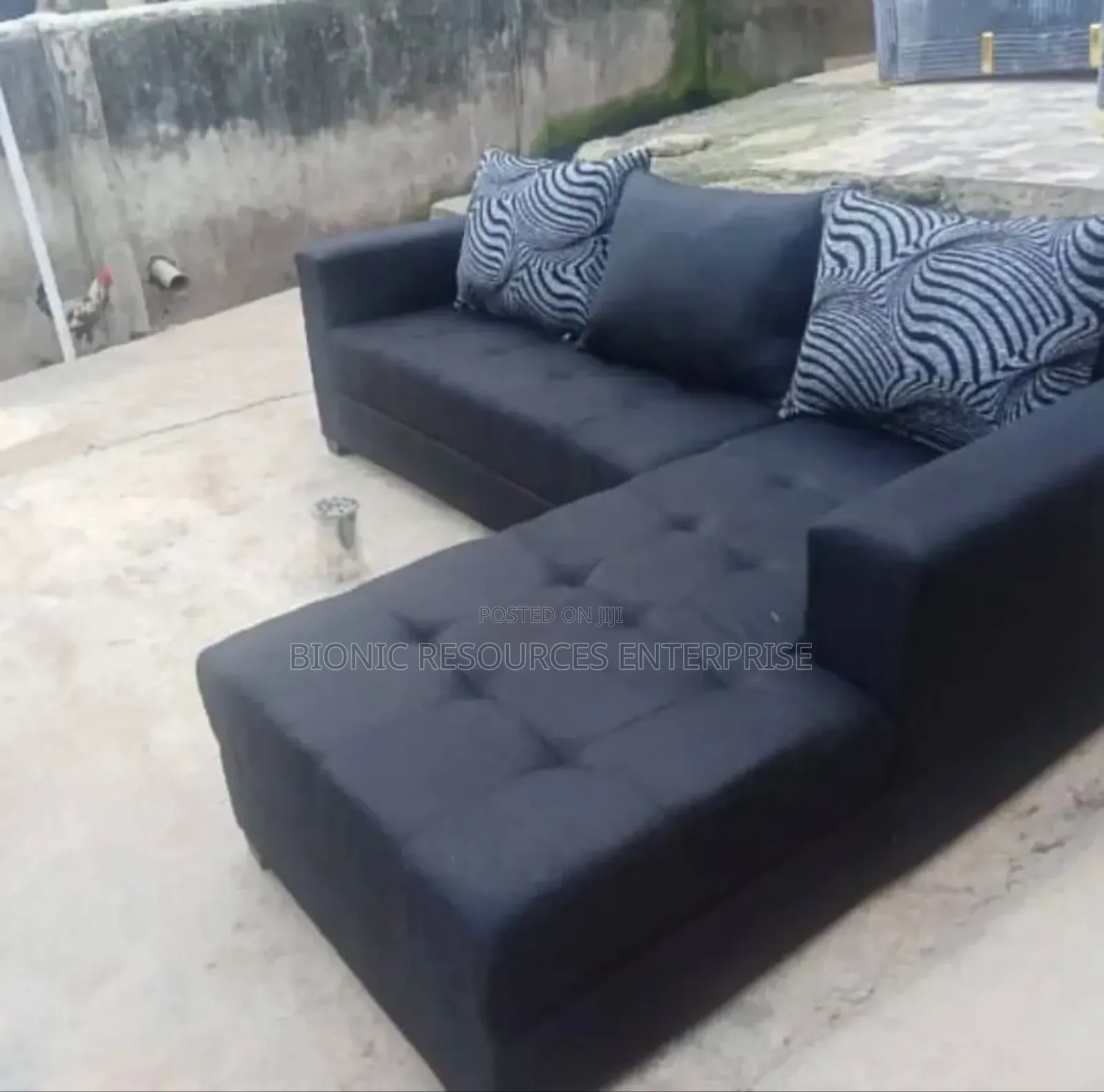 Only L Shape Chair