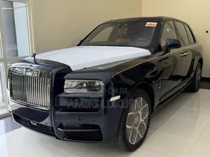 New Rolls-Royce Cullinan 2024 Blue
