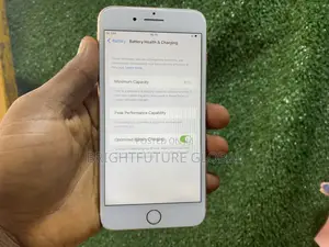 Apple iPhone 8 Plus 64 GB Gold
