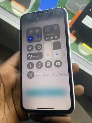 Apple iPhone XR 128 GB White