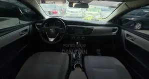 Toyota Corolla 2016 Blue