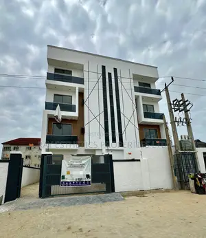 2bdrm Block of Flats in Alpha Beach Road, Igbo-efon for sale