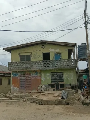 3bdrm Block of Flats in Amuwo for sale