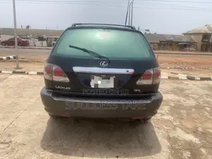 Lexus RX 300 2WD 2000 Black