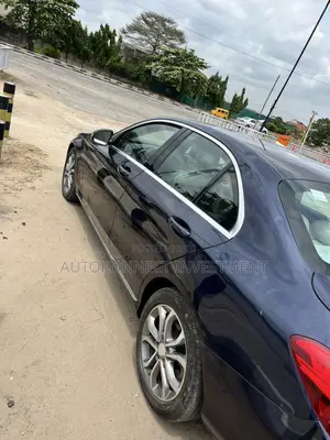 Mercedes-Benz C300 Sport Sedan RWD (2.0L 4cyl 7A) 2016 Blue