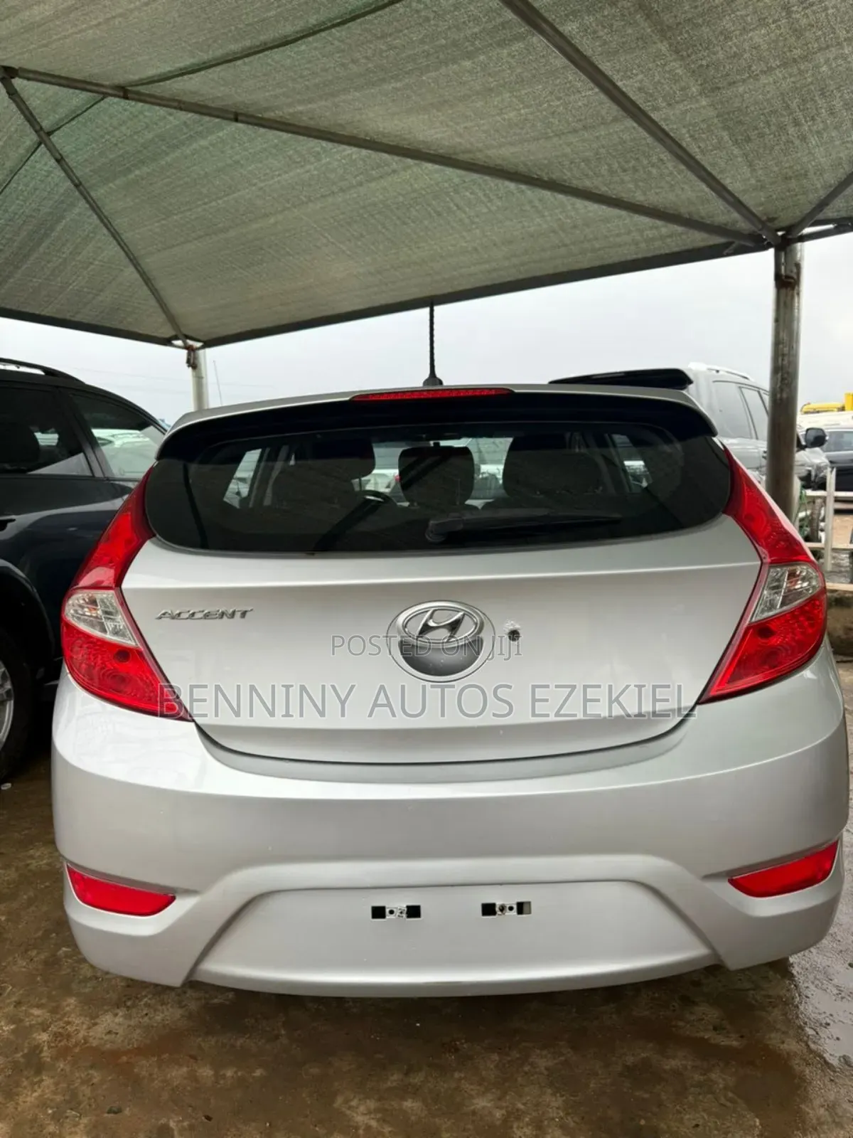 Hyundai Accent 2015 Silver