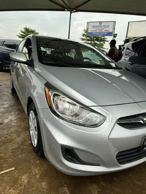 Hyundai Accent 2015 Silver