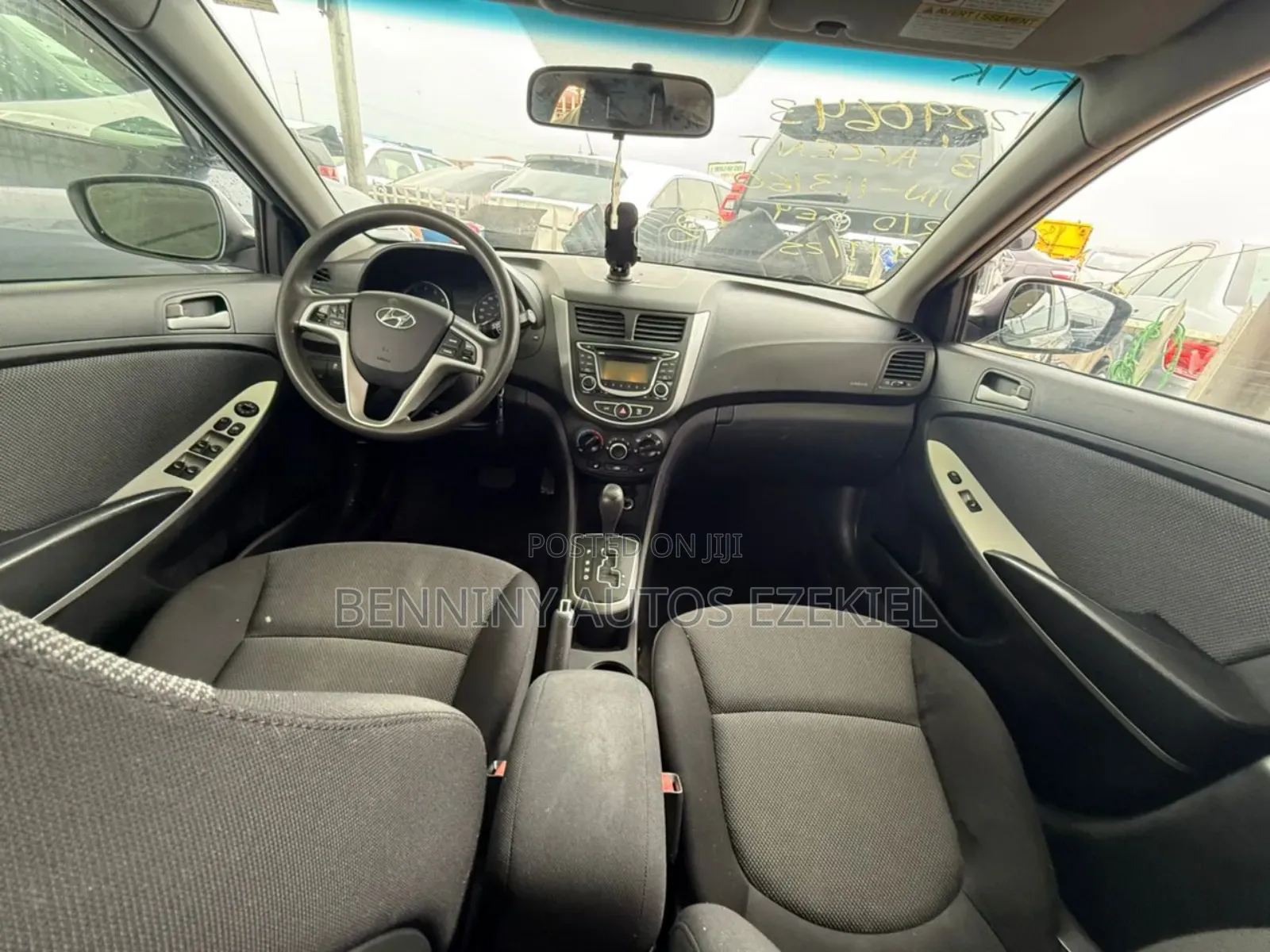 Hyundai Accent 2015 Silver