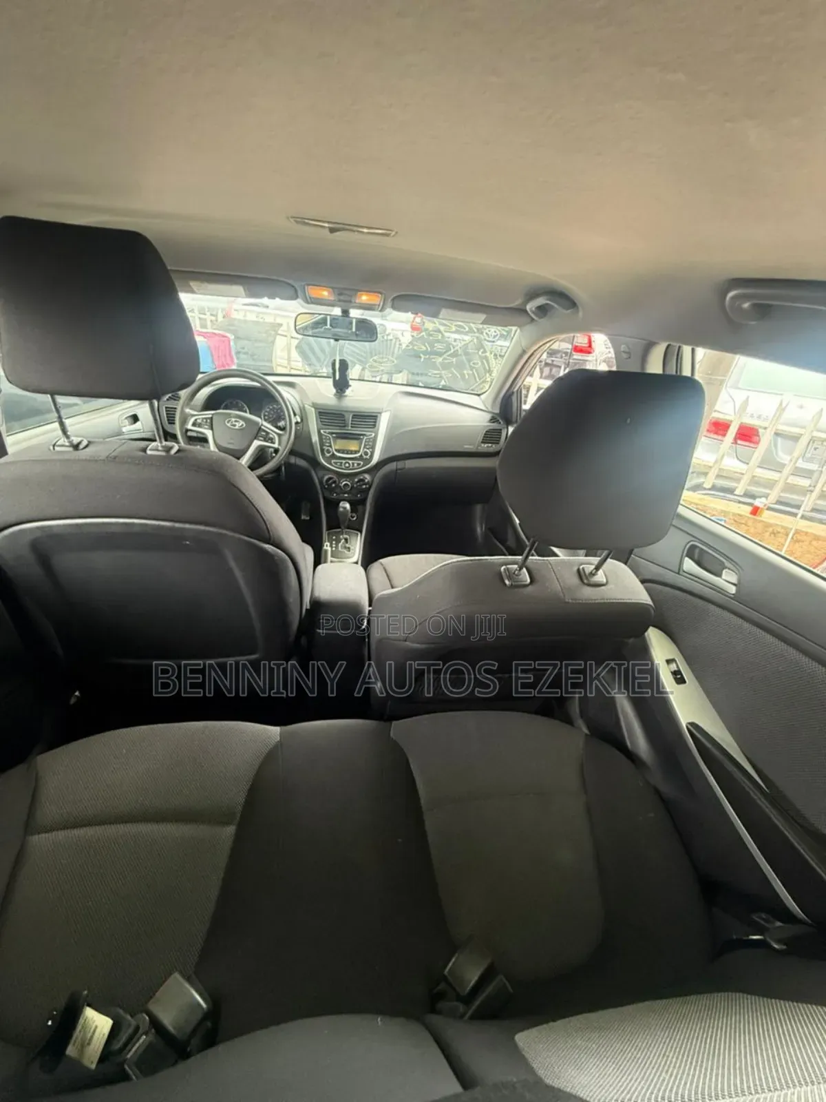 Hyundai Accent 2015 Silver