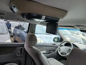 Toyota Sienna LE AWD (3.3L V6 5A) 2004 Blue