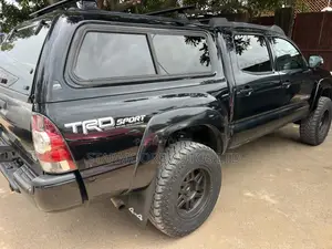 Toyota Tacoma 4dr Access Cab 4WD 6.1 ft. SB (2.7L 4cyl 5M) 2014 Black