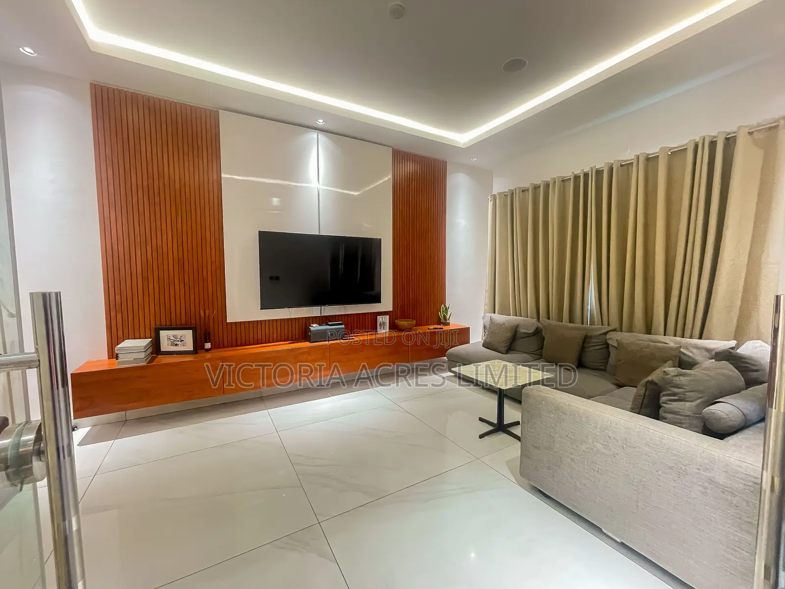 4 Bedroom Duplex