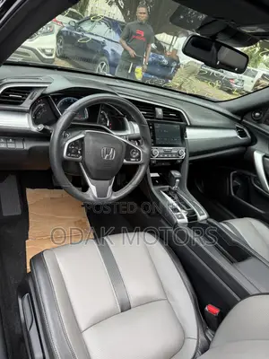 Honda Civic Touring 2dr Coupe (1.5L 4cyl) 2017 Black