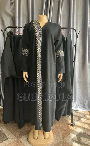 Elegant Thrift Abaya