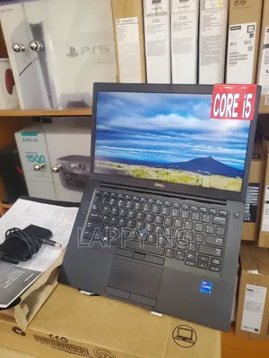 New Laptop Dell Latitude 7390 16GB Intel Core i5 SSD 512GB