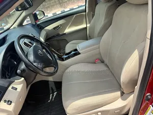 Toyota Venza V6 AWD 2010 Red