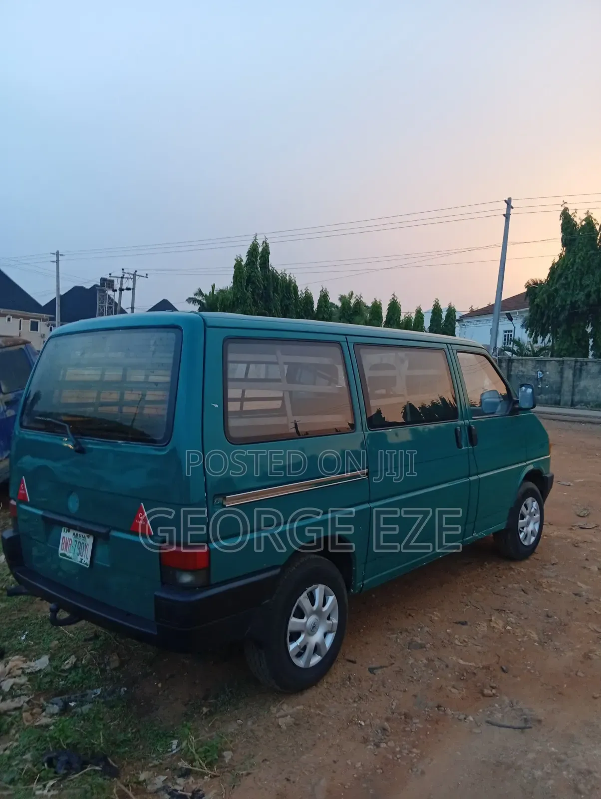 Volkswagen Transporter 2005 Blue