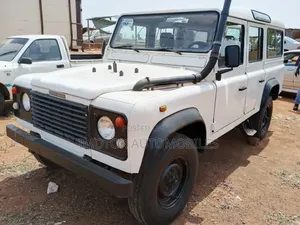Land Rover Defender 2002 White