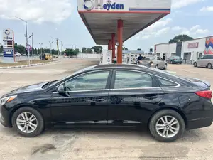 Hyundai Sonata Base Sedan FWD (2.4L 4cyl 6A) 2016 Black