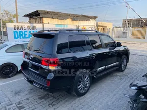 Toyota Land Cruiser 4.6 V8 VX-R 2014 Black