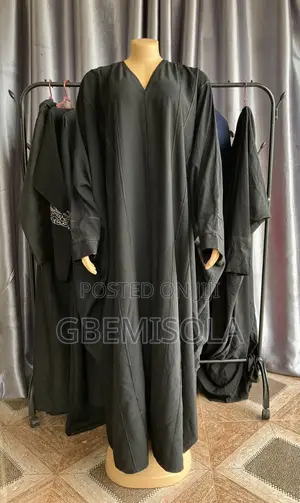 Elegant Thrift Abaya