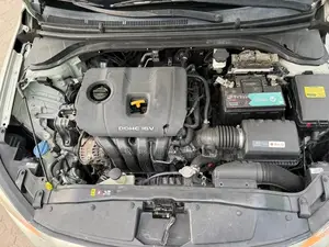 Hyundai Elantra SE 2018 Silver