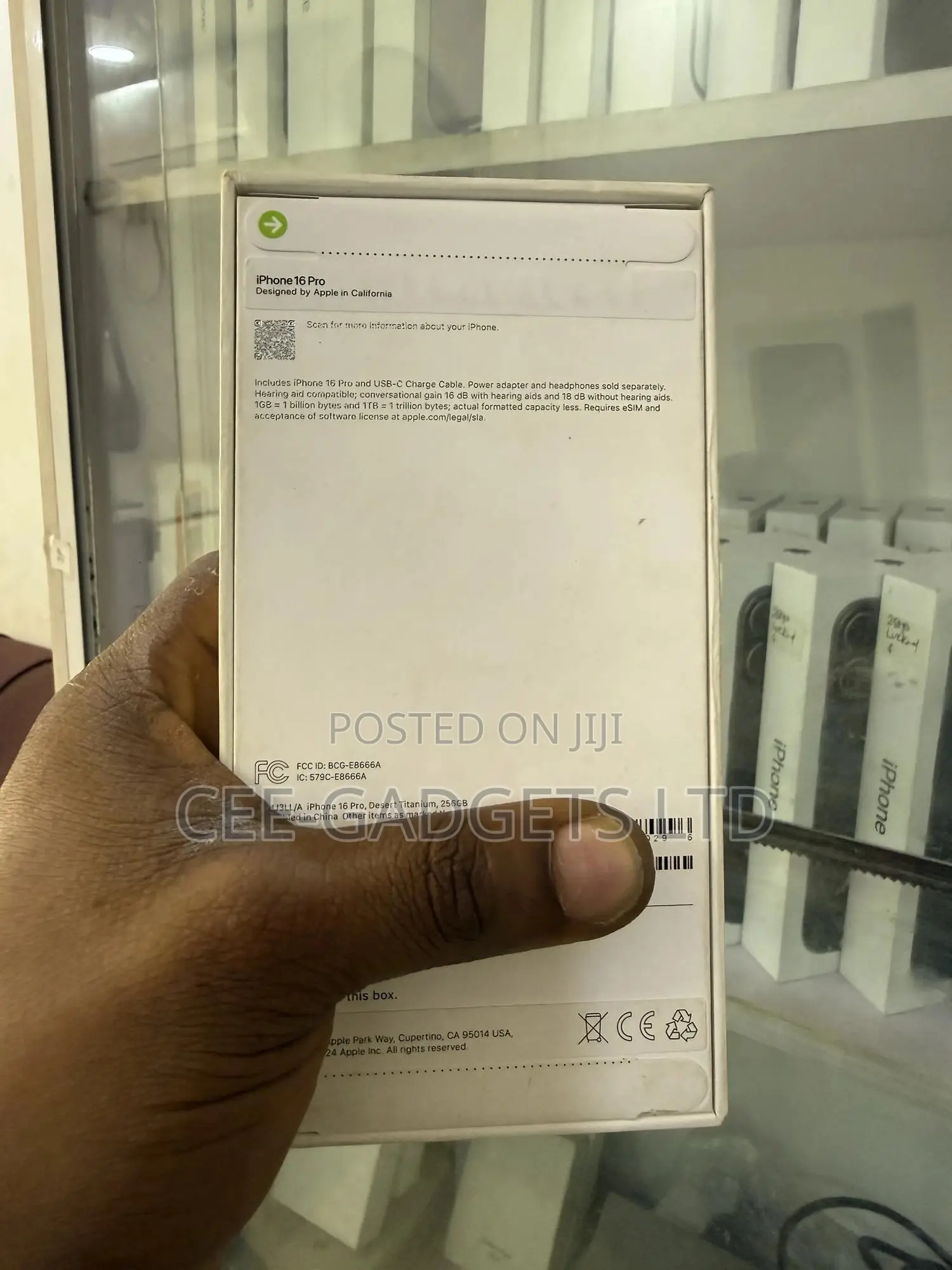 New Apple iPhone 16 Pro 256 GB Gold