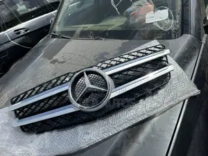 GLK 350 Front Grill for Bumper Is Available