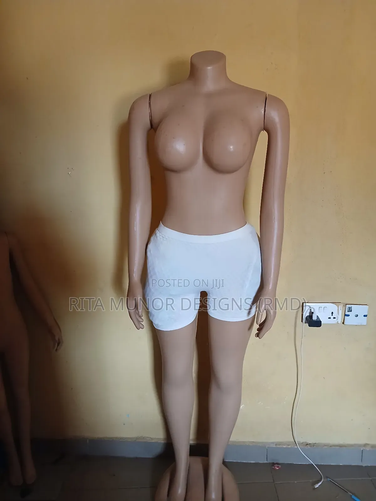 Adult Mannequin