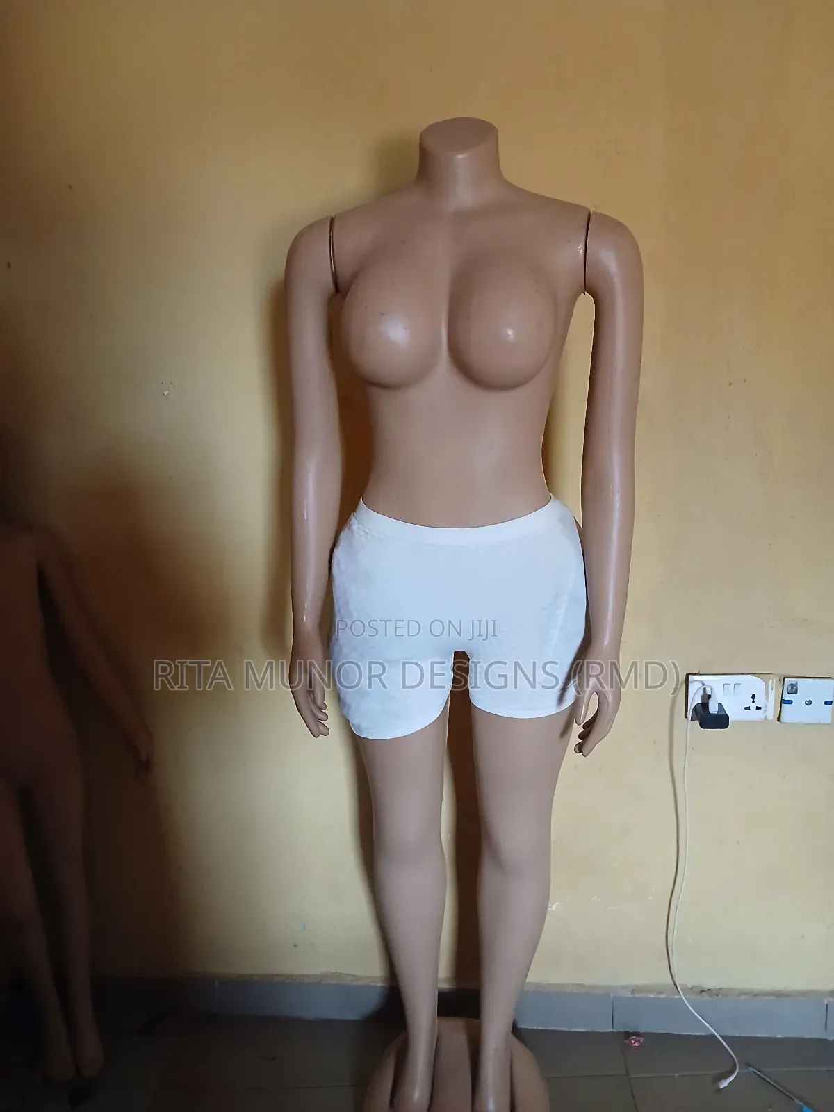 Adult Mannequin
