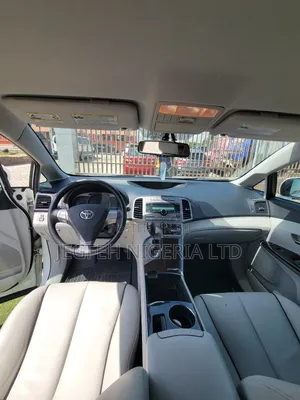 Toyota Venza 2009 White
