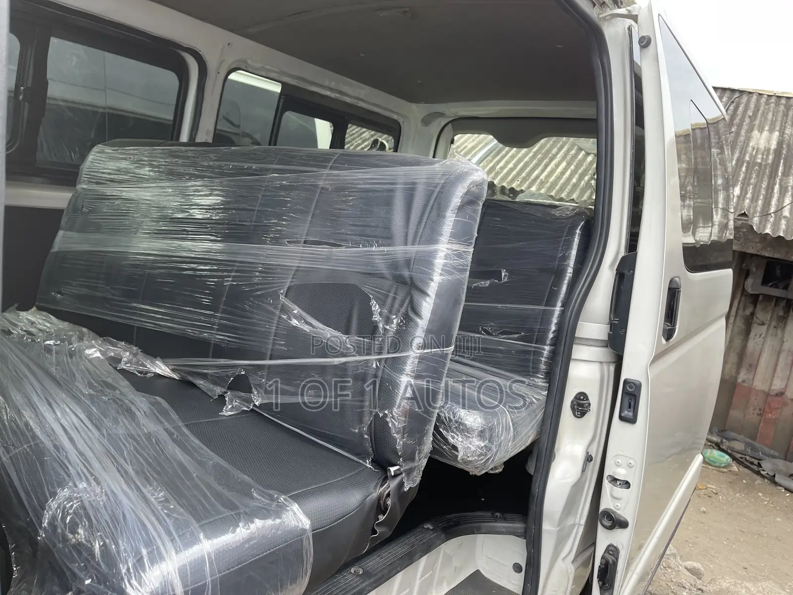 Toyota HiAce 2012 White