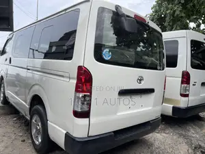 Toyota HiAce 2012 White