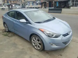 Hyundai Elantra 2012 Blue