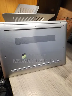 Laptop HP EliteBook 840 G9 8GB Intel Core i7 SSD 256GB