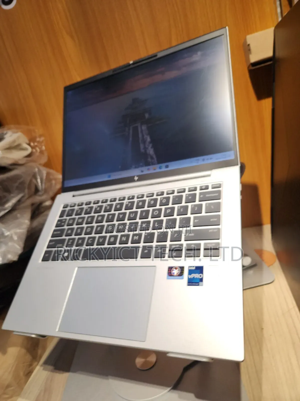 Laptop HP EliteBook 840 G9 8GB Intel Core i7 SSD 256GB