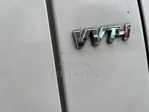 Toyota HiAce 2014 White