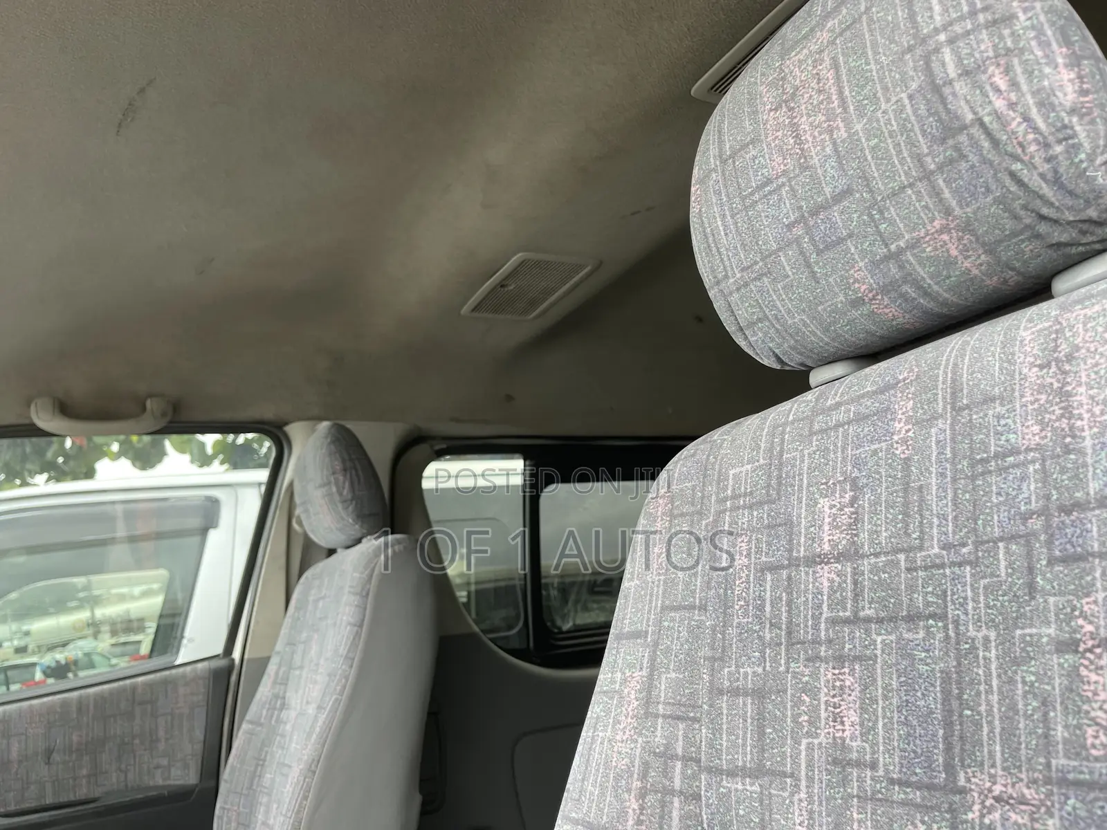 Toyota HiAce 2014 White