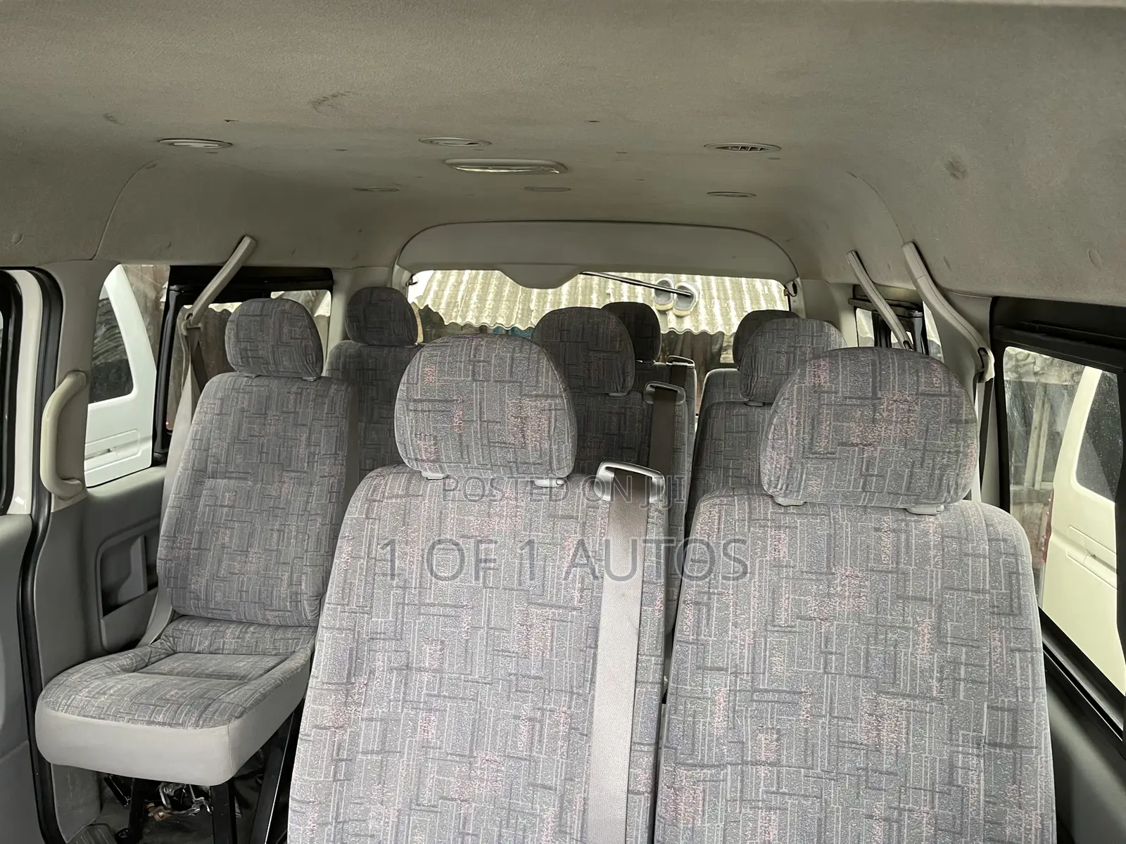 Toyota HiAce 2014 White