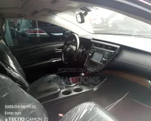 Toyota Avalon XLE 4dr Sedan (3.5L 6cyl 6A) 2015 Red