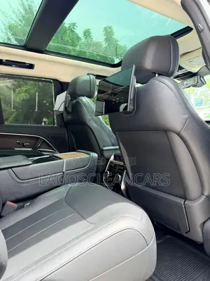 Land Rover Range Rover Vogue 2023 Black