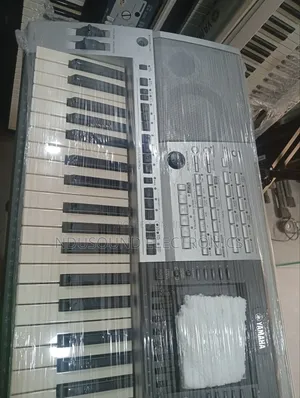 Uk Used Yamaha PSR 3000