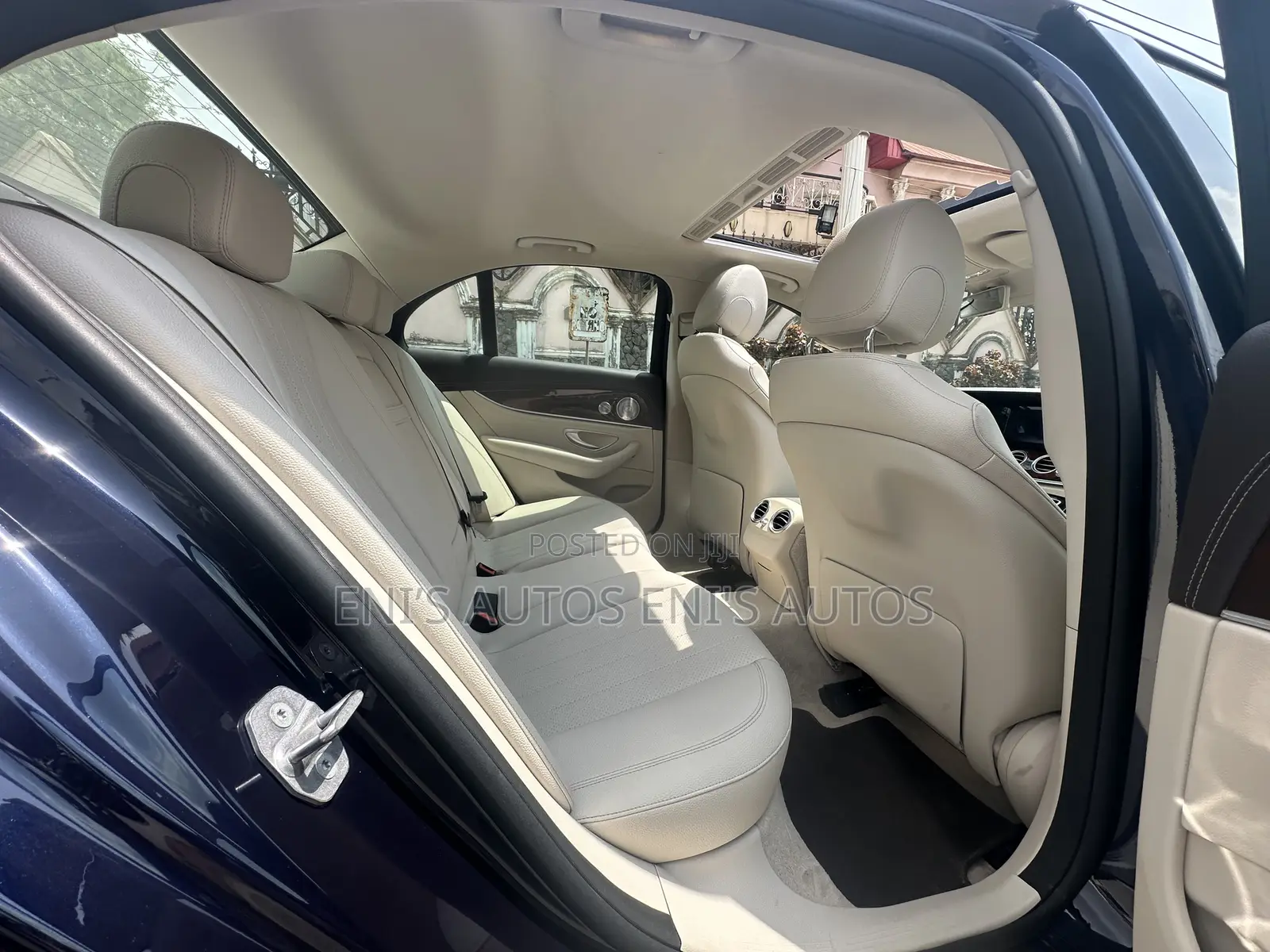 Mercedes-Benz E300 2018 Blue