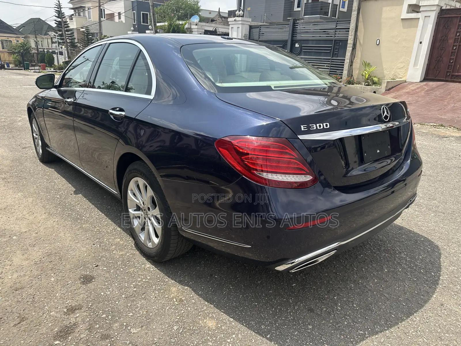 Mercedes-Benz E300 2018 Blue