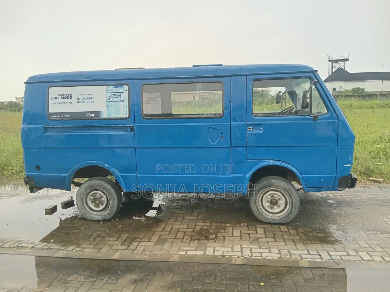 Volkswagen LT 2000 Blue